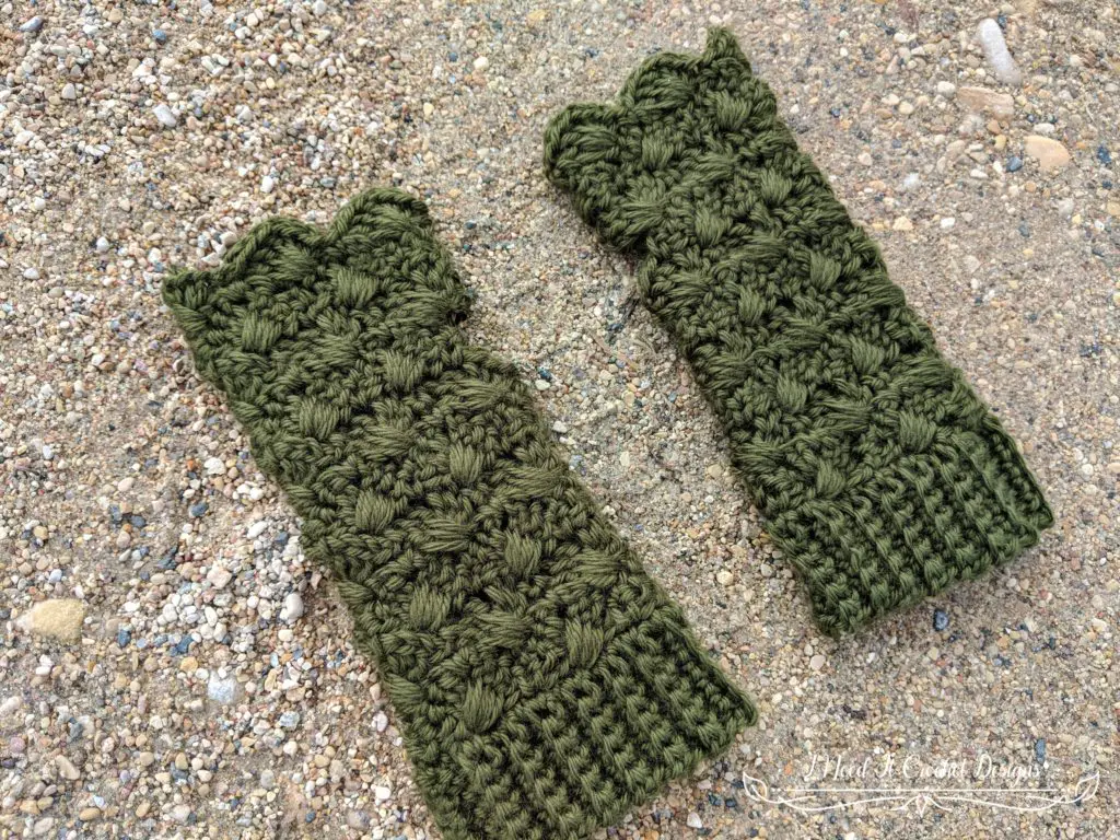 The Amphitrite Gloves - Free Crochet Pattern