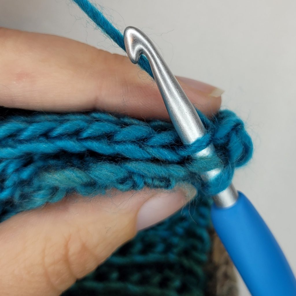 Crochet Leg Warmers Pattern - Phaseolus