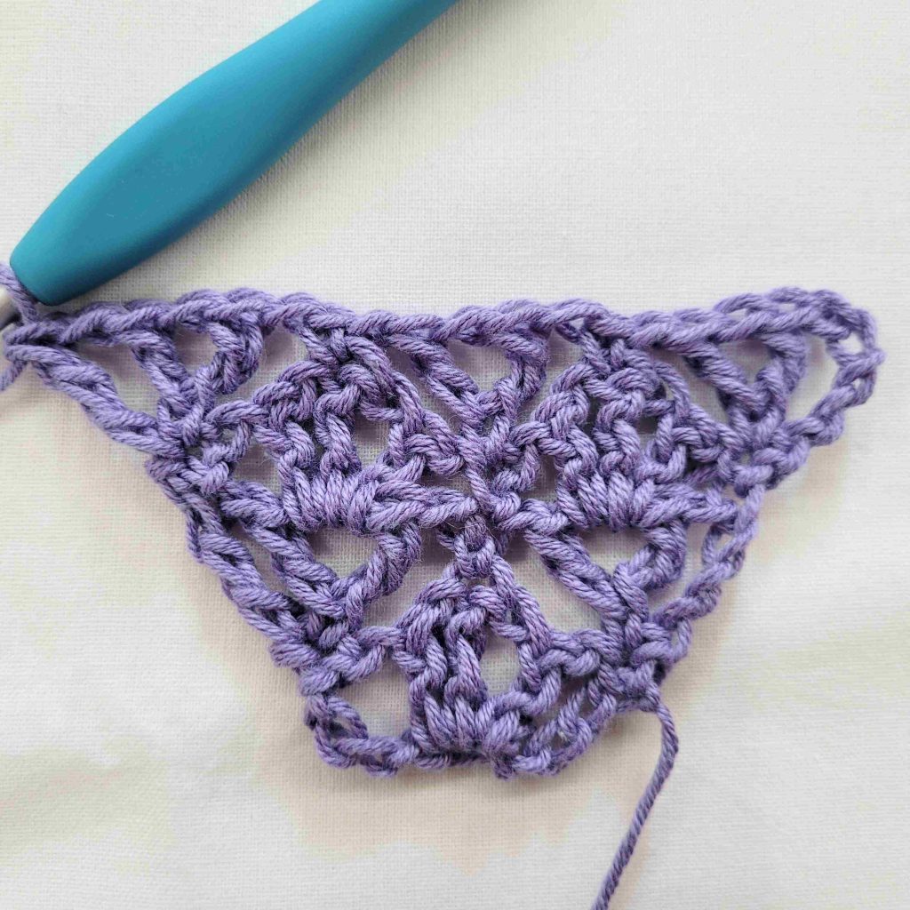 Figure 6 of the Free Crochet Shawl Pattern - Corvus Bandana Shawl instructions. 